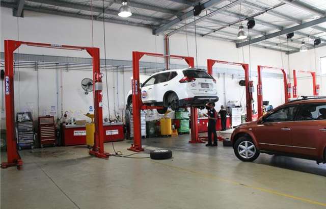 Springwood Nissan workshop gallery image