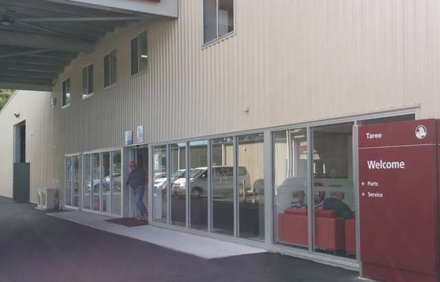 Taree Holden workshop gallery image