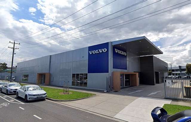 Volvo Cars Melbourne workshop gallery image