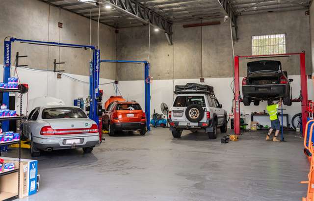 AutoLine Automotive workshop gallery image