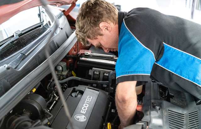 AutoLine Automotive workshop gallery image