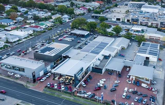 Wippells - JLR workshop gallery image