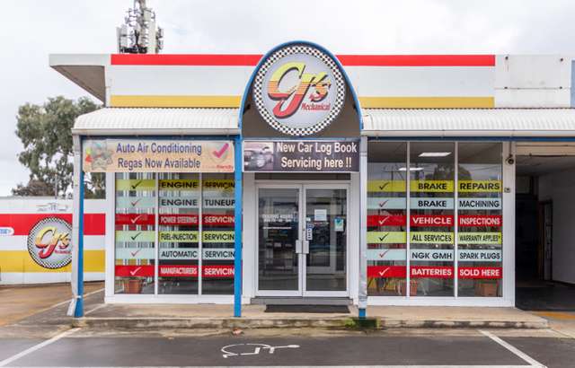 CJ's Mechanical Service Centre workshop gallery image