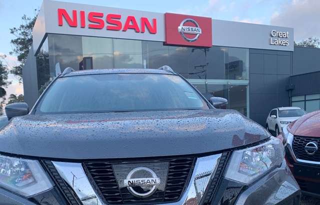 Great Lakes Nissan workshop gallery image