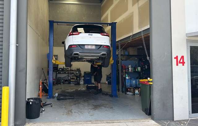 Ausmec RWC and Mechanics Albion workshop gallery image