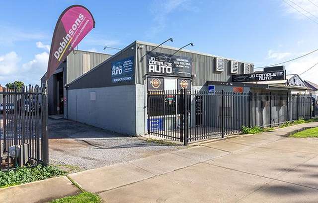 JD Complete Auto workshop gallery image