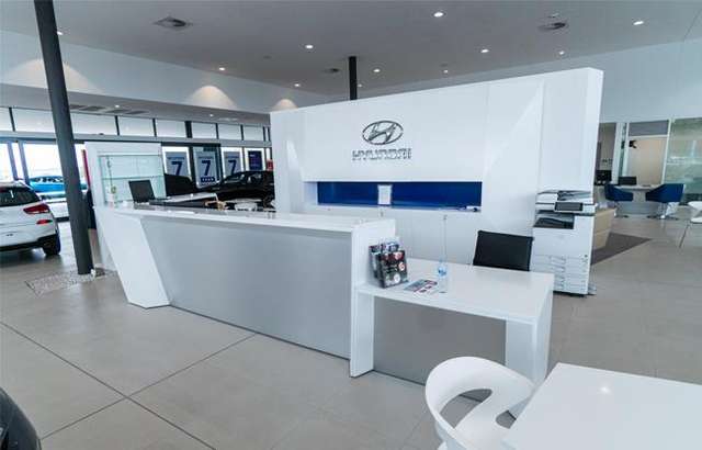Springfield Hyundai workshop gallery image