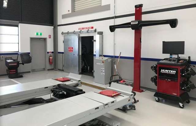 Springfield Hyundai workshop gallery image