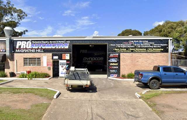 Pro Automotive McGraths Hill workshop gallery image