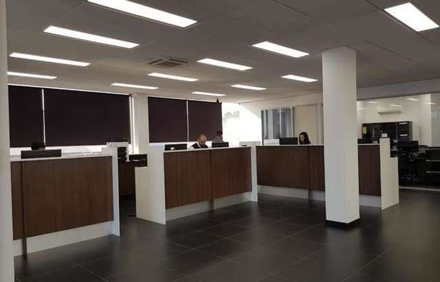 Ryde Mazda Service Centre workshop gallery image