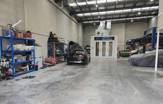 Sunbury Car Care Centre workshop gallery image