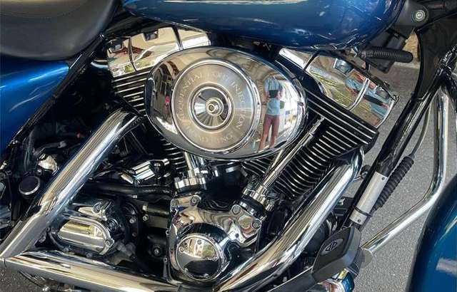 Bell's Bike Detailing workshop gallery image