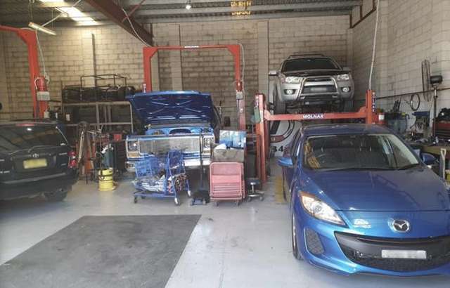 Tyre Team St Mary workshop gallery image