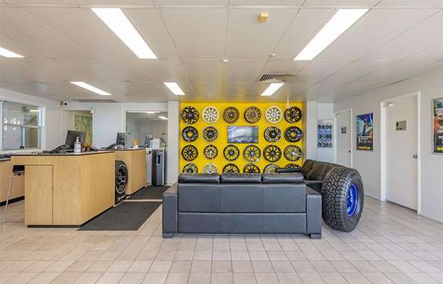 Dunlop Super Dealer Virginia - Tyre House Auto Care Virginia workshop gallery image