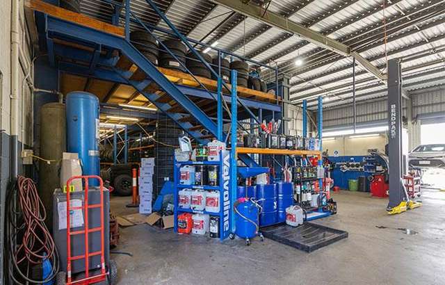 Dunlop Super Dealer Virginia - Tyre House Auto Care Virginia workshop gallery image