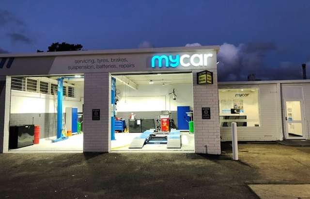mycar Tyre & Auto Findon workshop gallery image