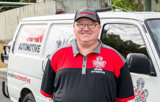 Mobile Krakin Automotive workshop gallery image