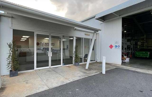 Challenger Motor Group workshop gallery image