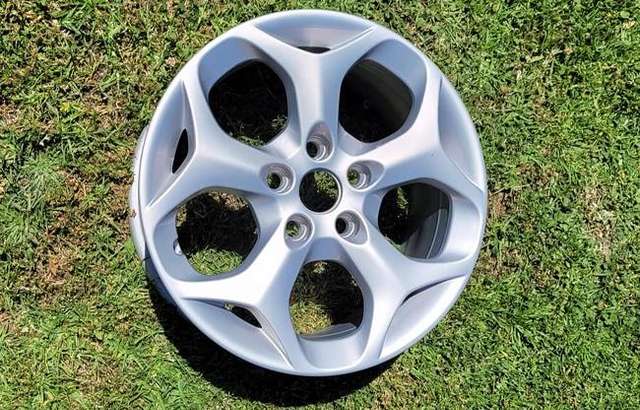 JDS Wheel Restorations workshop gallery image