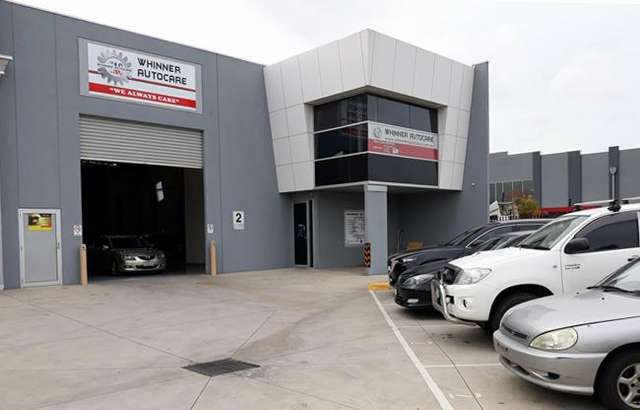 Whinner Autocare workshop gallery image