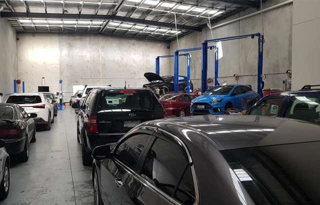 Whinner Autocare workshop gallery image
