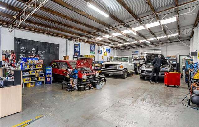 Batteries and Mechanical workshop gallery image