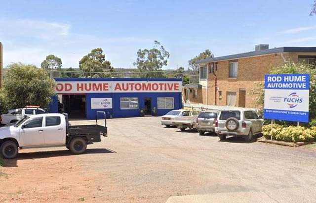 Rod Hume Automotive workshop gallery image