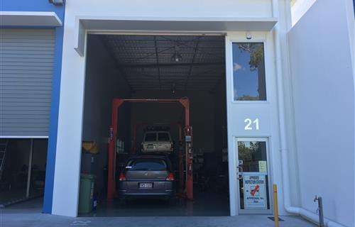 Right Choice Automotive workshop gallery image