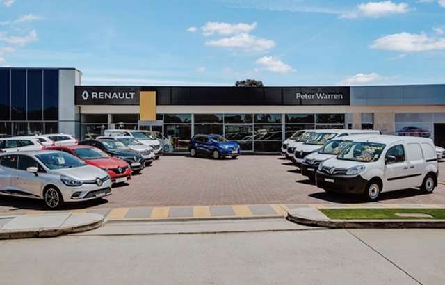 Peter Warren Renault workshop gallery image