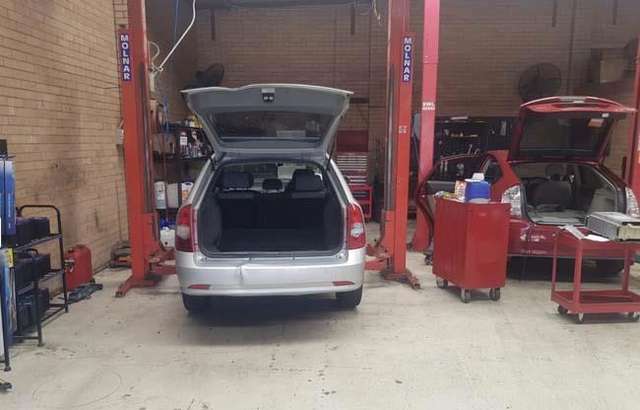 Newcastle Carmotive and Tyres workshop gallery image