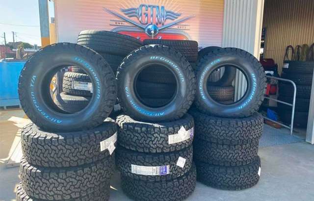 Global Tyres & Mechanical workshop gallery image
