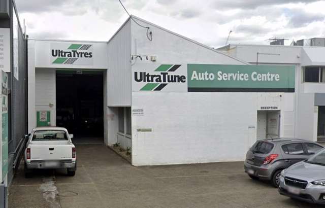 Ultra Tune Milton workshop gallery image