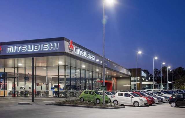 Zupps Aspley Mitsubishi workshop gallery image
