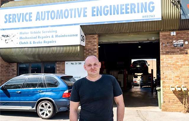 Service Automotive Engineering workshop gallery image