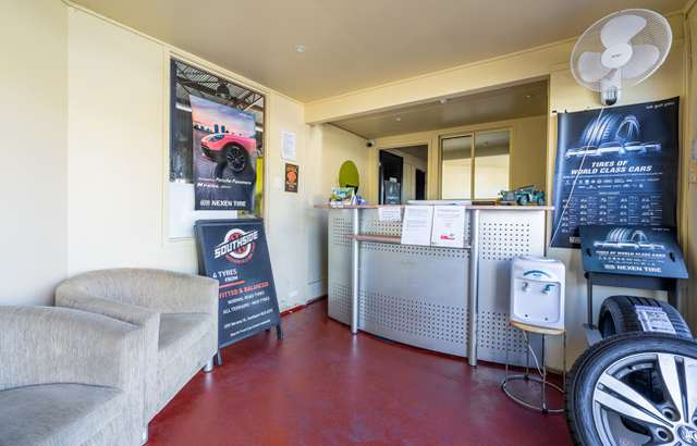 Southside Mechanicals and Tyres workshop gallery image