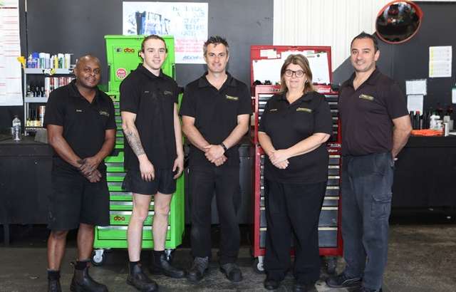 Express Lube Woy Woy workshop gallery image