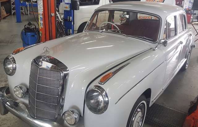 MJR Auto Glass ACT workshop gallery image