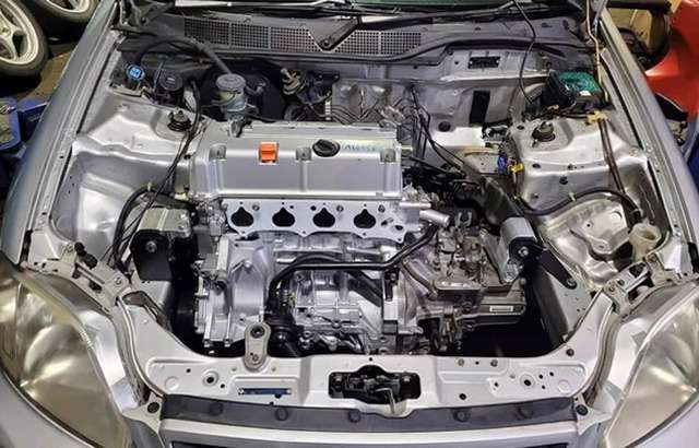 LLT Racing and Mechanical Services workshop gallery image