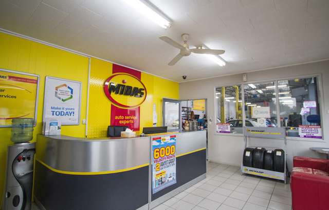 Midas Car Care Essendon workshop gallery image