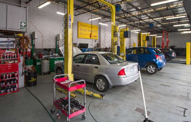 Midas Car Care Essendon workshop gallery image