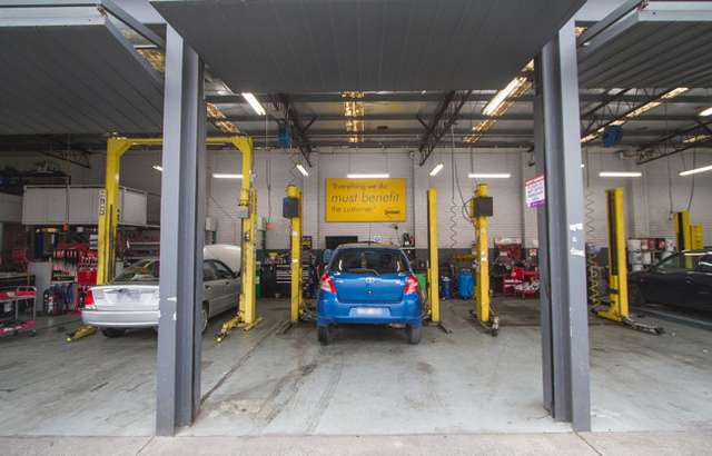Midas Car Care Essendon workshop gallery image