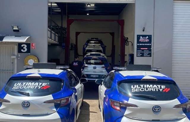 Toptek Automotive workshop gallery image