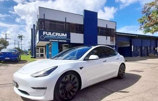 Fulcrum Suspensions Cairns workshop gallery image