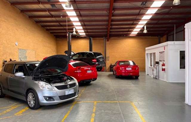 The 911 Garage workshop gallery image