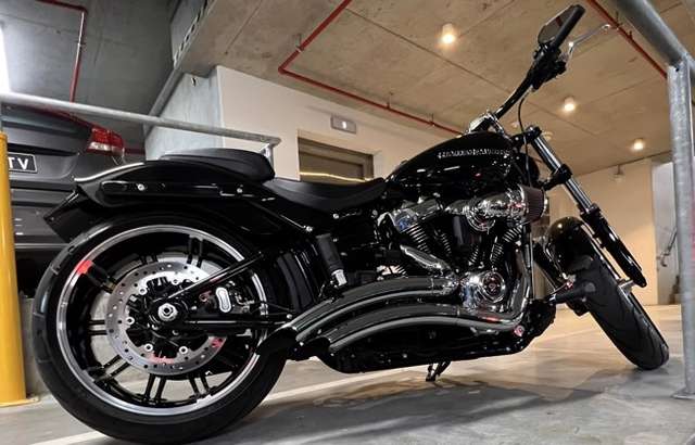 O’Dwyer’s Car Detailing workshop gallery image