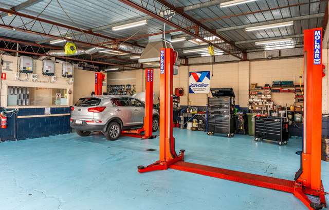 Ultra Car Care SA workshop gallery image