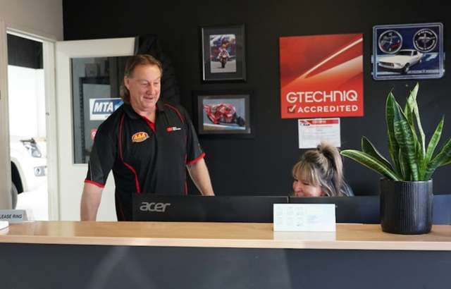 AAA Windscreens and Tinting Wangara workshop gallery image