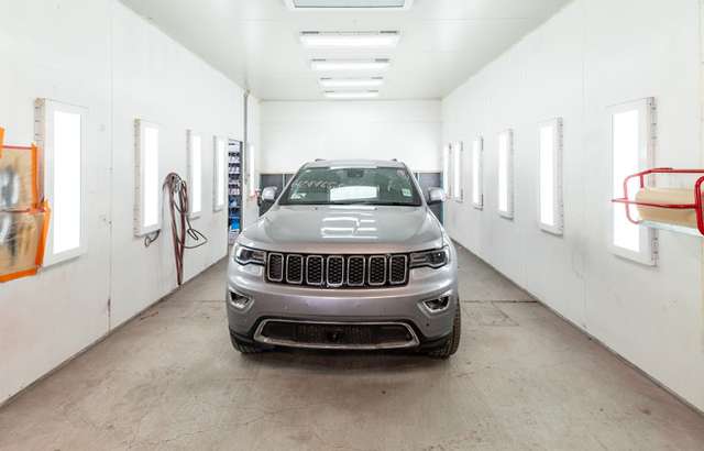 Brisbane Direct Smash Repair and Mechanical workshop gallery image