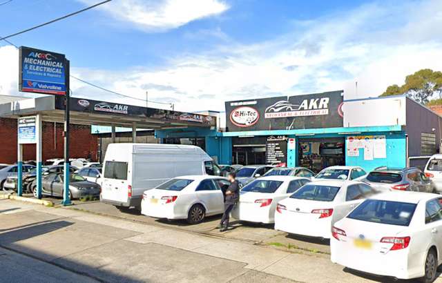 AKR Mechanical & Electrical Automotive workshop gallery image