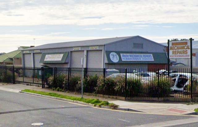 Hendon Mechanical Repairs workshop gallery image